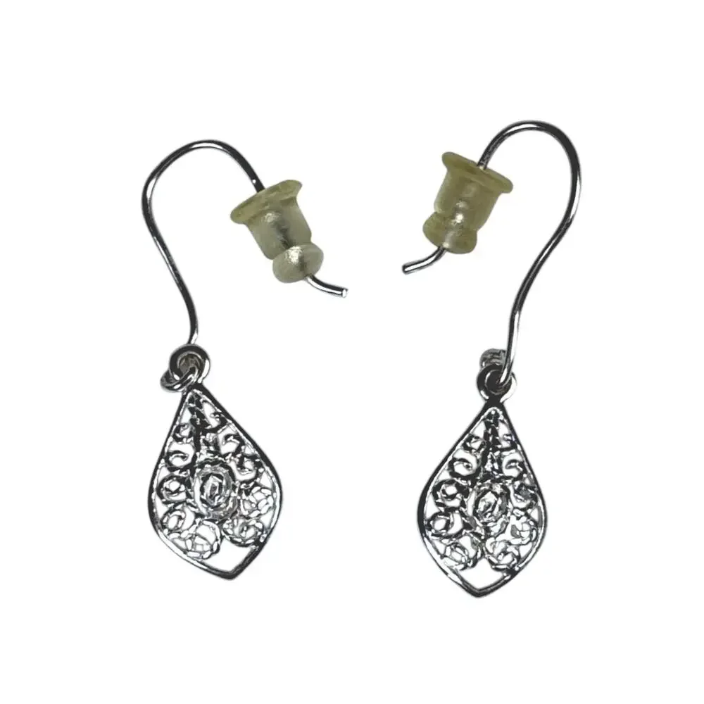 Sterling Silver 925 Tear Drop flowers Earrings 1.3g